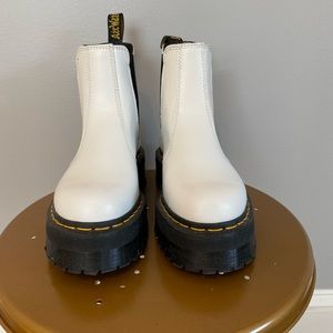 Dr. Marten 2976 Quad Chelsea Boot